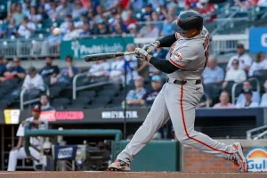 Devers dio el HR 30, Gigantes frenan a los Bravos. Otros resultados MLB