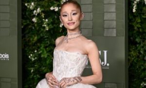 Ariana Grande cierra gira y se retira temporalmente de los escenarios