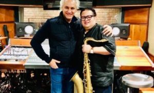 Sandy Gabriel & Amigos estrena nuevo video musical junto al maestro José Antonio Molina