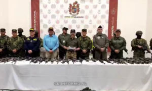 Abelardo de la Espriella muestra cuerpos de criminales abatidos y reta a las estructuras criminales de Colombia