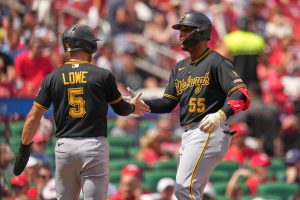 Esmerlyn Valdez y Jared Triolo jonronean en victoria de Pirates sobre Cardinals