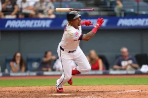 José Ramírez llega a 1,000 hits y lidera la victoria de los Guardianes sobre los Reales