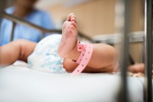 SNS reporta 17 muertes neonatales en la Maternidad La Altagracia durante agosto; tres casos dieron positivo a bacterias