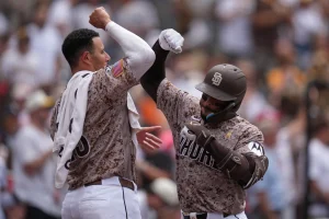 Tatis y Machado dan HR, Padres vencen Yankees. Woo domina y los Marineros blanquean