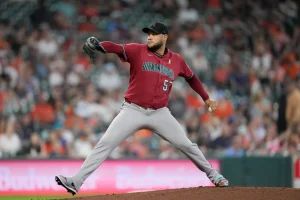 Liga Nacional Arizona y San Diego separados por 1/2 Juego en comodín
