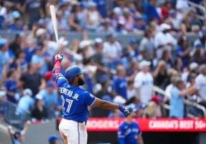 Vladimir Guerrero Jr. conecta su primer jonrón de la temporada en el Rogers Centre, hogar de Toronto