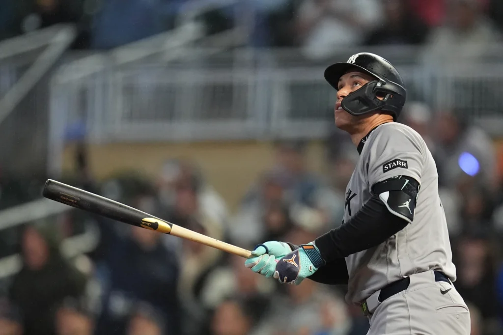 yankees-aseguran-postemporada; machado,-tatis-y-judge-la-sacaron-padre-con-8-corridos.