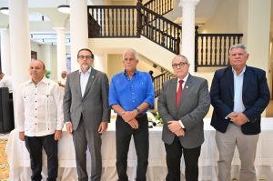 Santiago recibe Copa Davis; RD busca regreso al Grupo I Mundial Egipto es el rival.