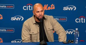 Carlos Beltrán mantiene abierta la puerta para  dirigir a los Mets