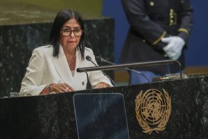 Delcy Rodríguez dice en la ONU que en Venezuela habrá elecciones