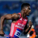 Christopher Melenciano gana oro y establece récord mundial en atletismo para sordos