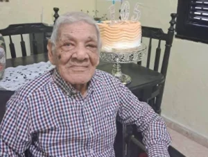 adios-a-luis-de-pena-musico-puertoplateno-de-105-anos