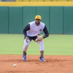 Aderlin Rodríguez y Jorge Bonifaciose reportan a las práticas de Aguilas Cibaeñas