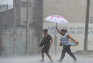 vaguada-provocara-aguaceros,-tormentas-electricas-y-rafagas-de-viento-este-sabado