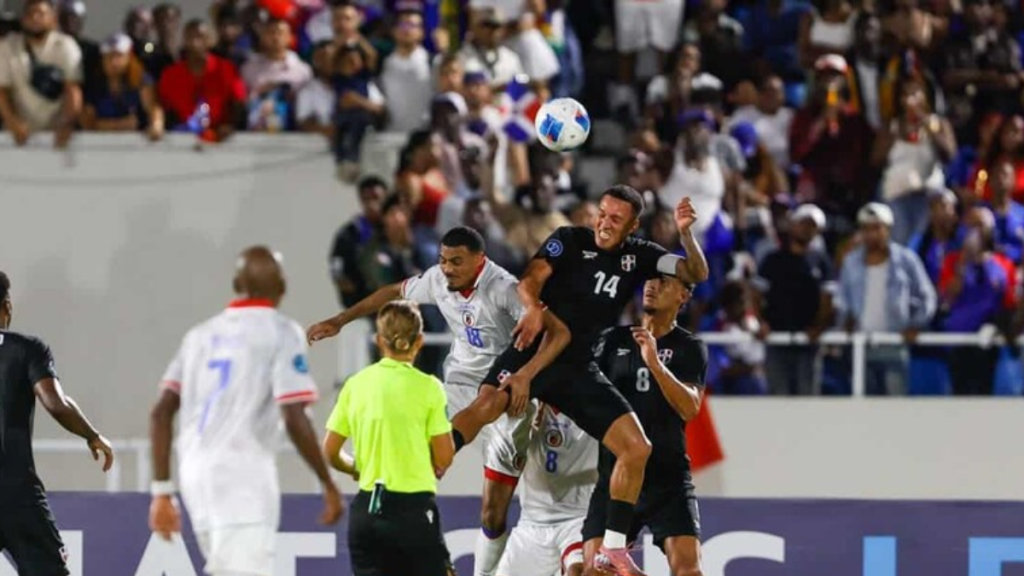 haiti-golea-4-1-a-republica-dominicana-y-avanza-a-cuartos-de-final