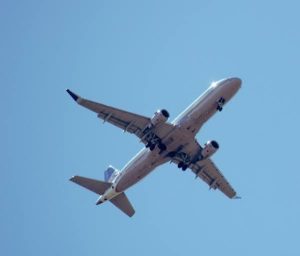 Hallan restos de avión desaparecido frente a las costas de Massachusetts