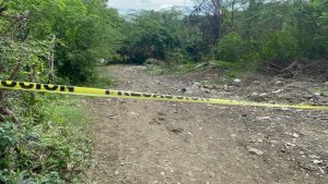 Investigan manchas de sangre y unas chancletas halladas tras desaparición de adolescente de 14 años