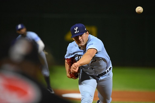 nico-tellache-vuelve-a-vestirse-de-gloria-con-el-licey-recibidos-resumir-este-correo