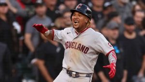 jose-ramirez-lidera-triunfo;-guardianes-se-rebelan-contra-la-eliminacion