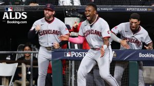 Guardianes fuerzan el Juego 5 con explosivo sexto inning