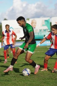 Makenson Díaz rescata a Delfines en Jarabacoa