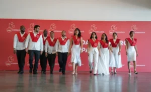 de-becados-a-magister:-diez-profesionales-se-graduan-en-intec-gracias-a-las-becas-de-los-premios-inconcreto