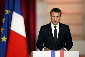 Macron condena los actos violentos durante las protestas estudiantiles en Francia