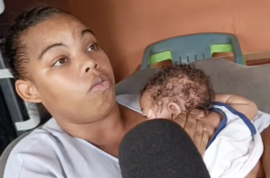 Madre denuncia presunta sustracción de uno de sus gemelos y recibe amenazas para exigirle dinero