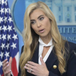 Katie Zacharia renuncia como portavoz de la Casa Blanca una semana después de su nombramiento