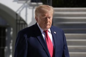 Trump anuncia recompensa de un millón de dólares a quien avise de fraude en las elecciones