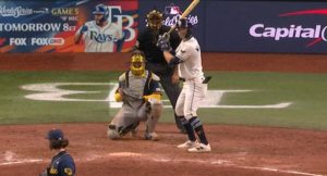 Rays dejan tendidos a Cerveceros y mantienen viva la Serie Mundial