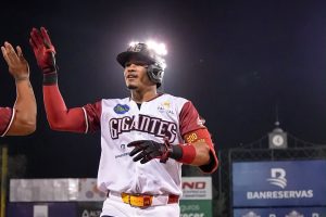 Gigantes doblegan 5-1 al Licey en duelo acortado por la lluvia